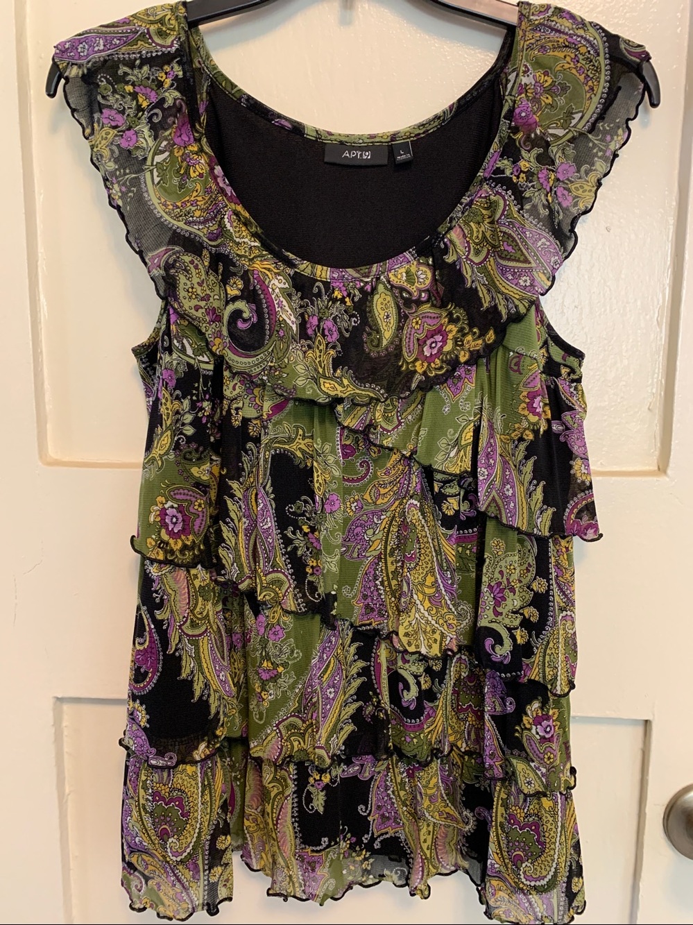 Apt. 9 Sleeveless Tank Top Multi-Tiered Ruffle Green & Purple Paisley Pattern